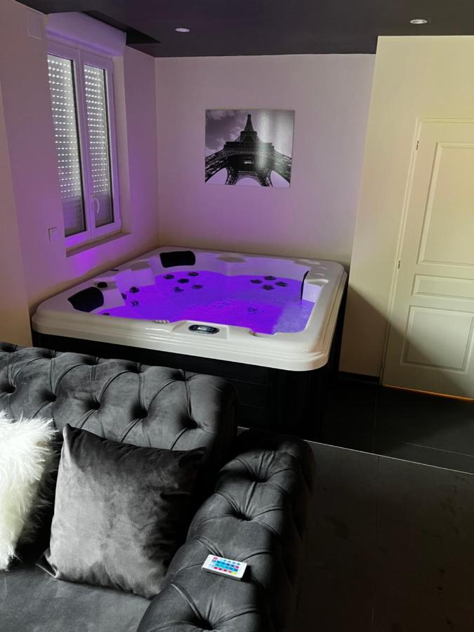 Magnifique Duplex Avec Jaccuzi, Sauna Et Cinema Room Privatif Fontenoy  Exterior photo