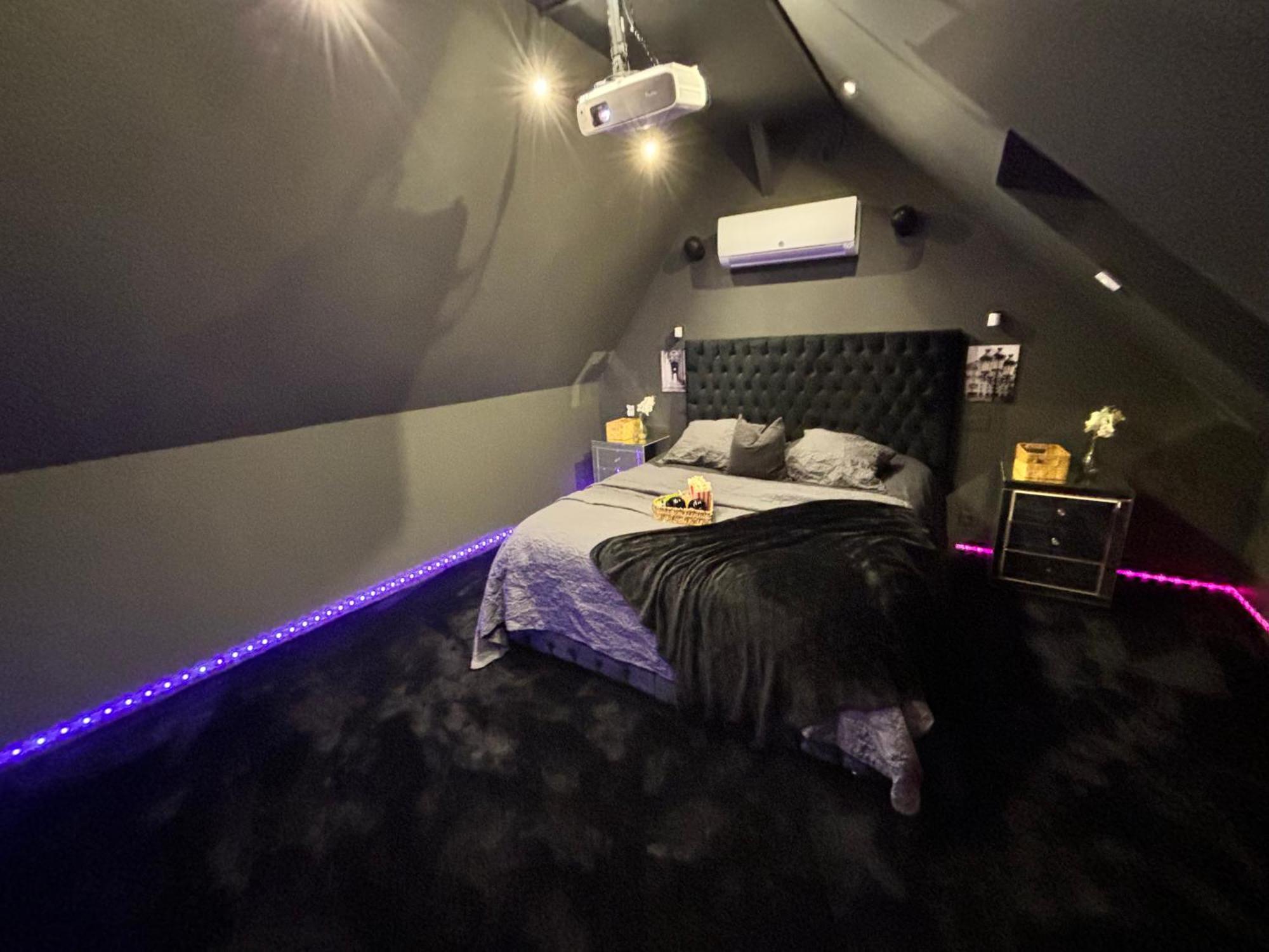 Magnifique Duplex Avec Jaccuzi, Sauna Et Cinema Room Privatif Fontenoy  Exterior photo